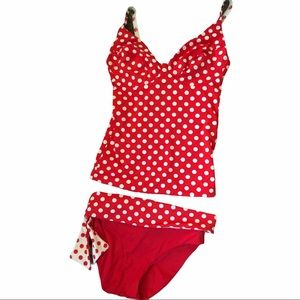 MOONTIDE Red & White Polka Dot ReversibleTankini size 8. Underwire